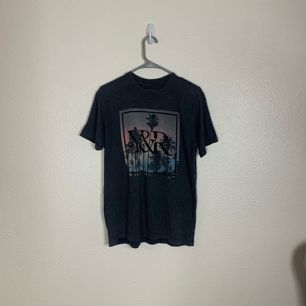 Young and reckless medium grey t-shirt